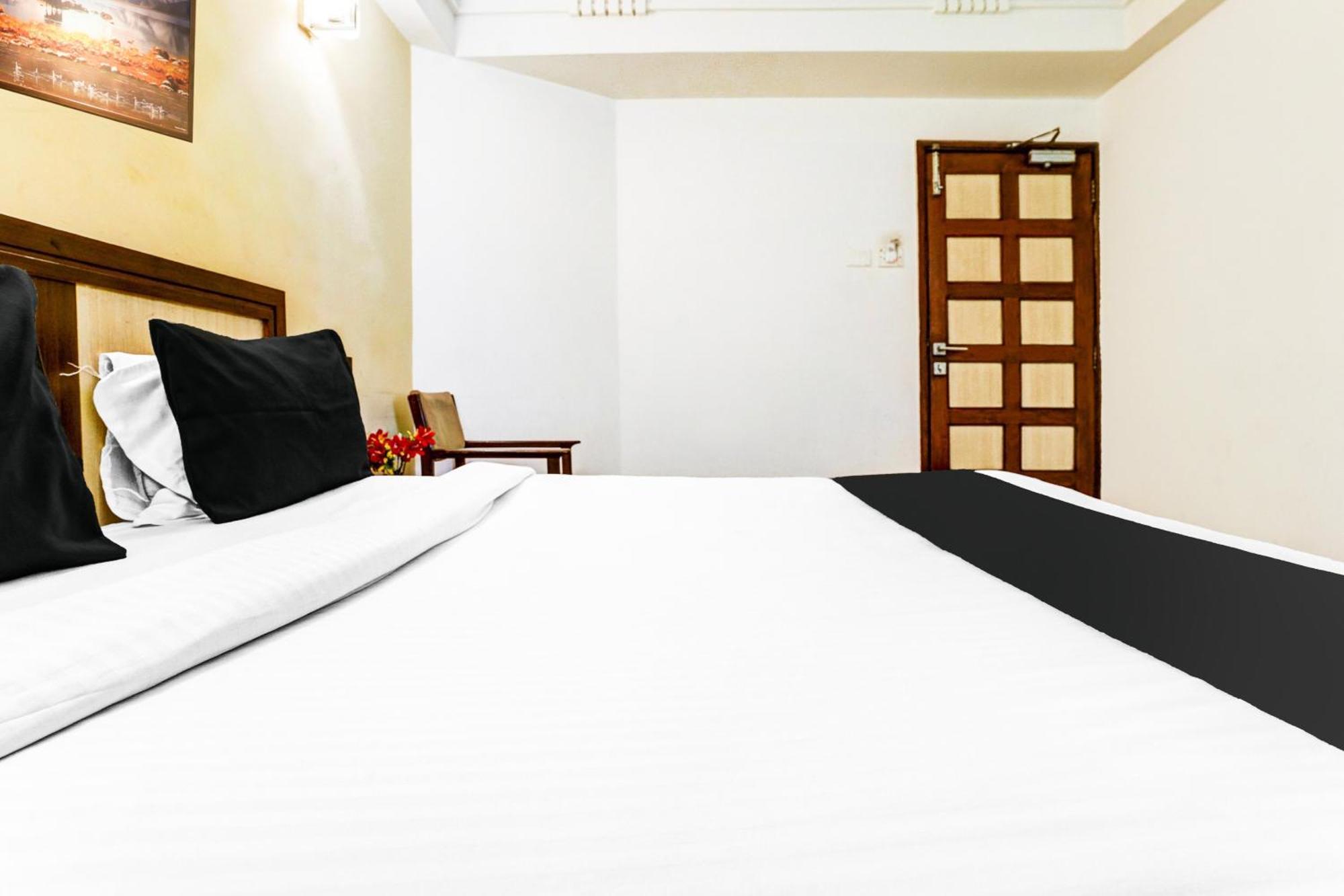Hotel O Shanti Sadan Ahmedabad Luaran gambar